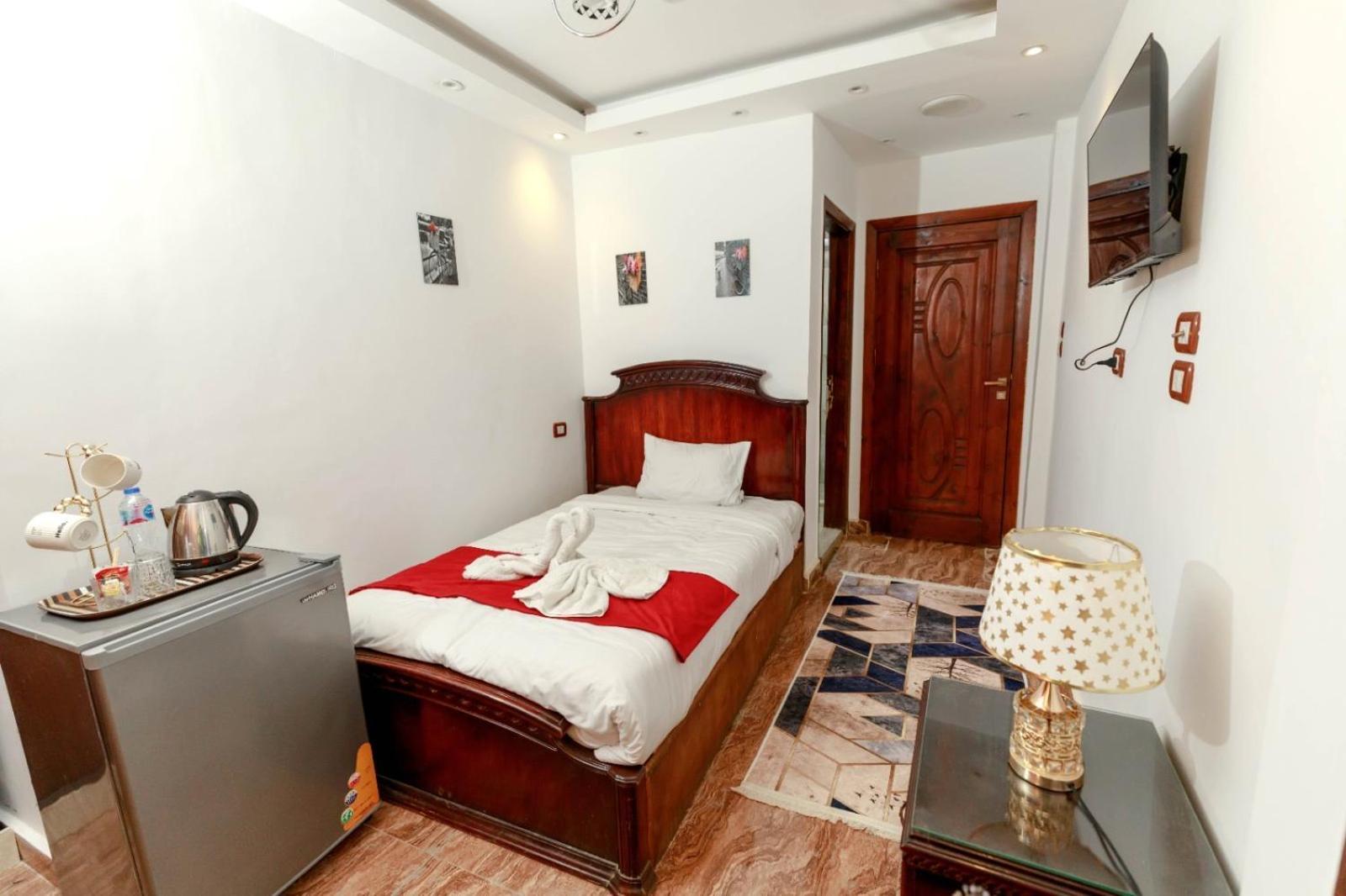 Middle East Pyramids Hotel Kafrat al Jabal Экстерьер фото