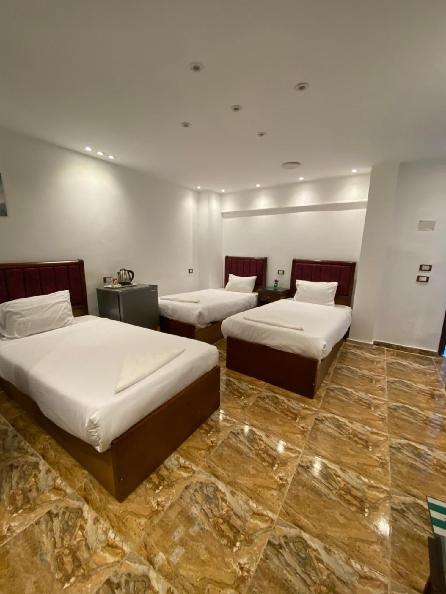 Middle East Pyramids Hotel Kafrat al Jabal Экстерьер фото